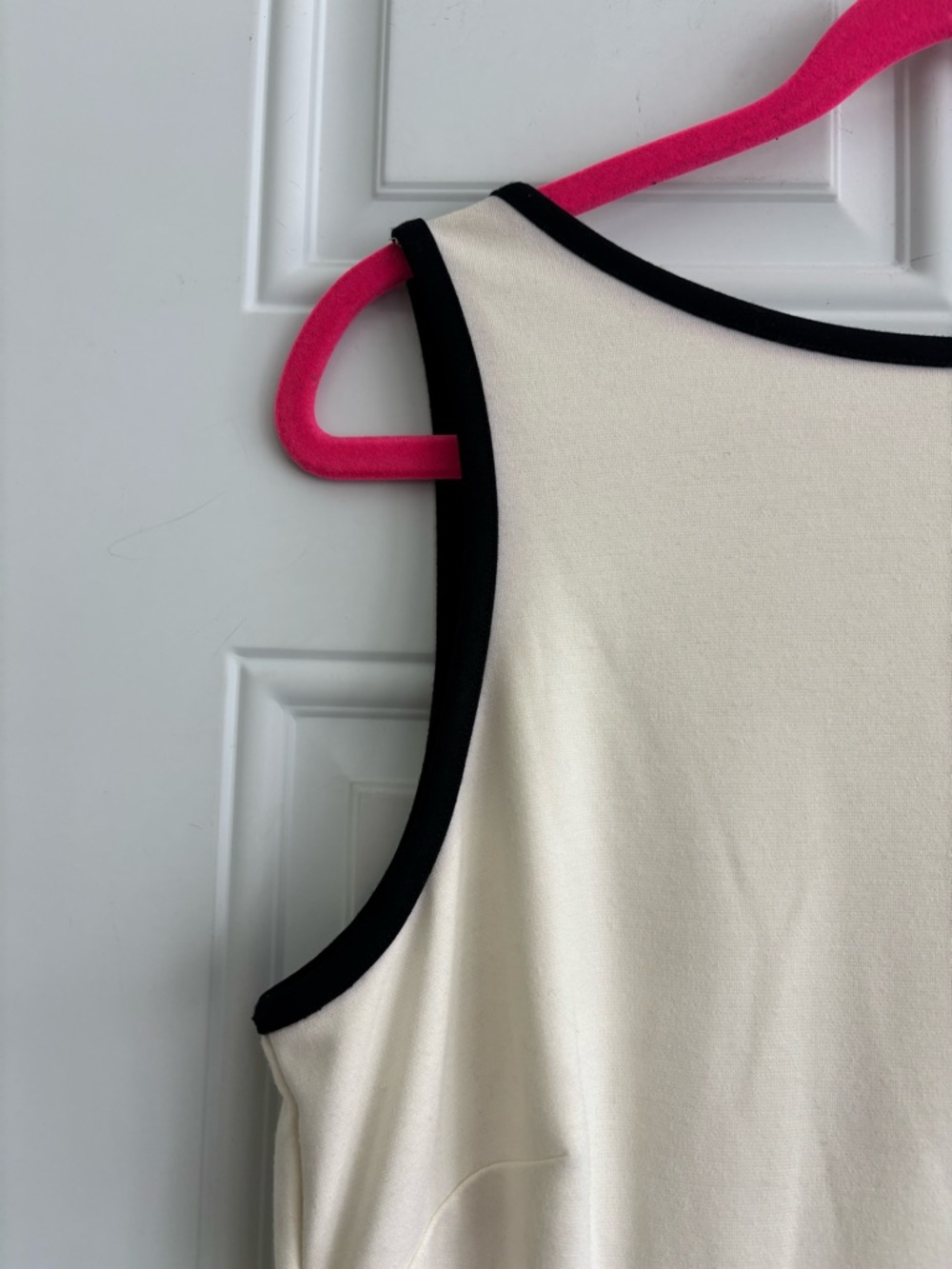 ❤️2/$15 or 3/$21❤️NWT Chaps Black and Cream Sleeveless Dress, Size 16 - Picture 4 of 9